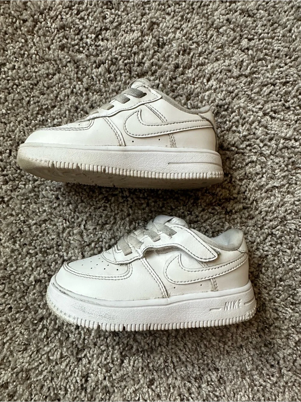 Nike White Leather Low Top Sneakers Unisex Kids Velcro Shoes US 7C